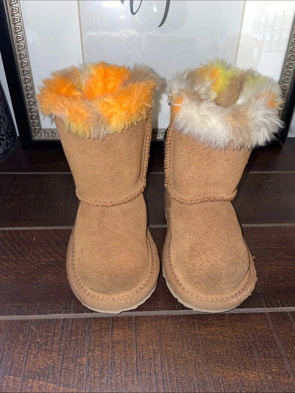 UGG Toddler Girls Suede Bailey Bow Boots Plaid Punk Faux Fur Trim Size 6